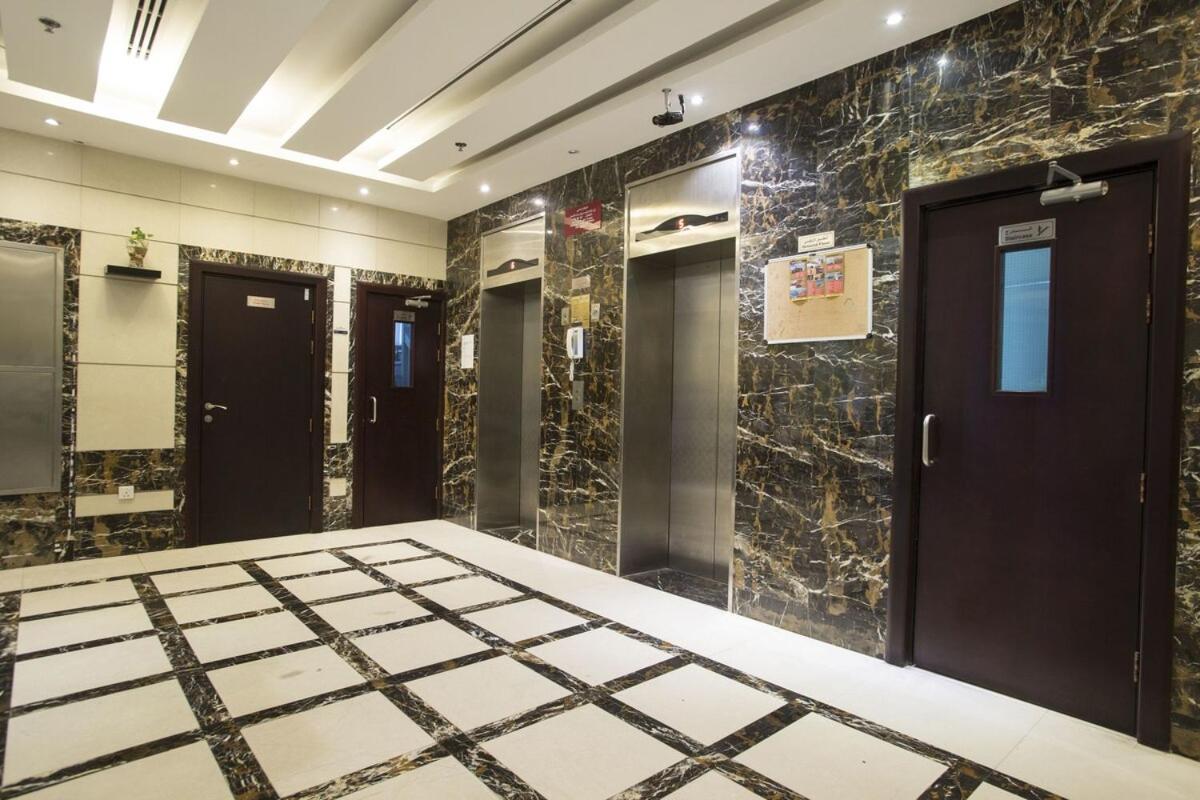 Traveller Partition Room In Al Barsha 1 Near Metro Dubai Exterior photo